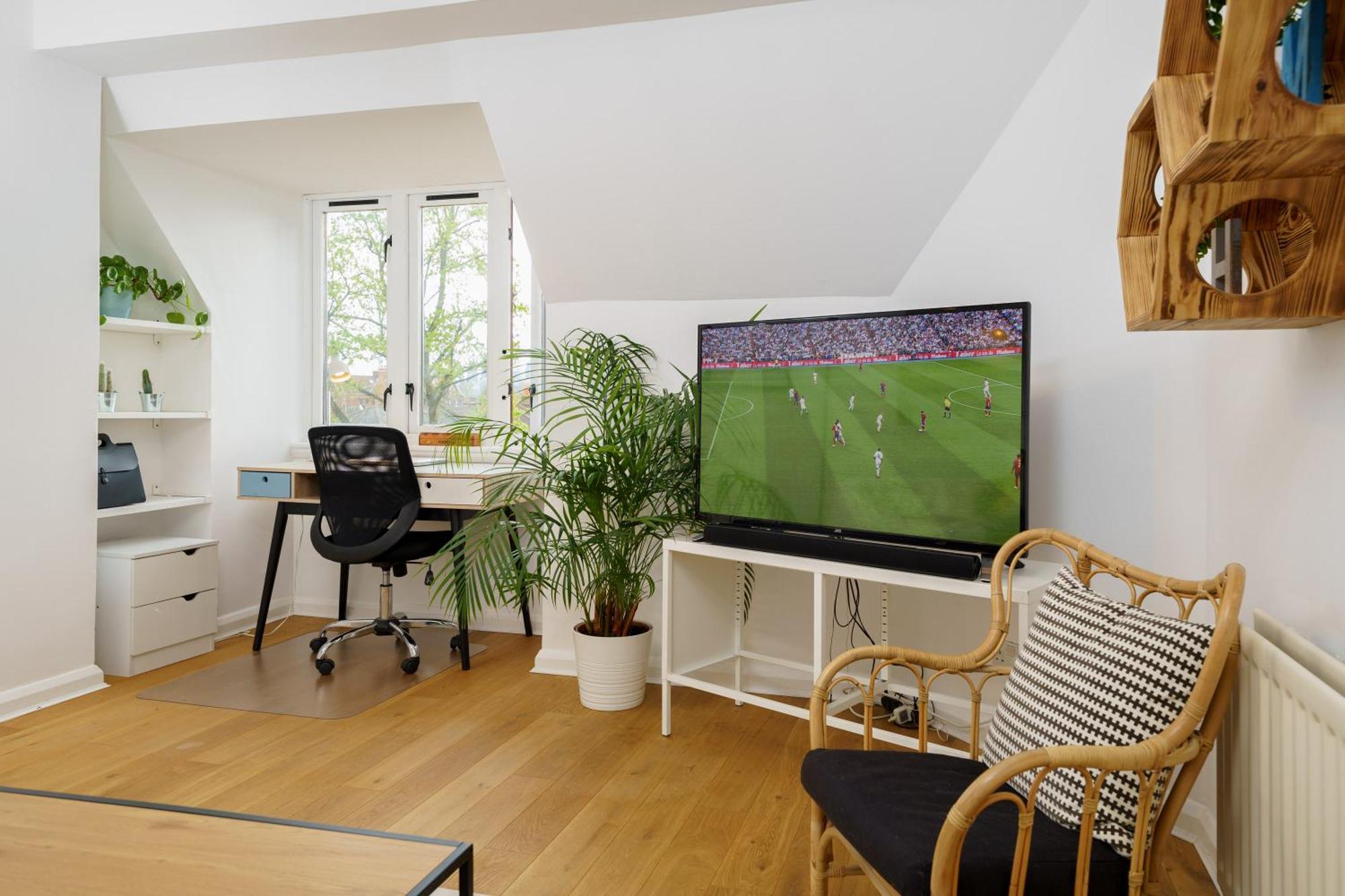 Lovely Apartment In Victoria Park Village Λονδίνο Εξωτερικό φωτογραφία